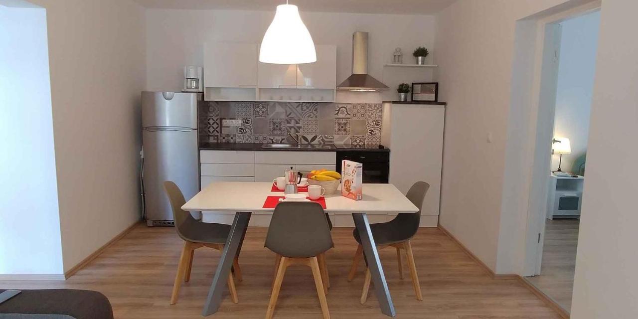 Apartments In Njivice/Insel Krk 34038 Bagian luar foto
