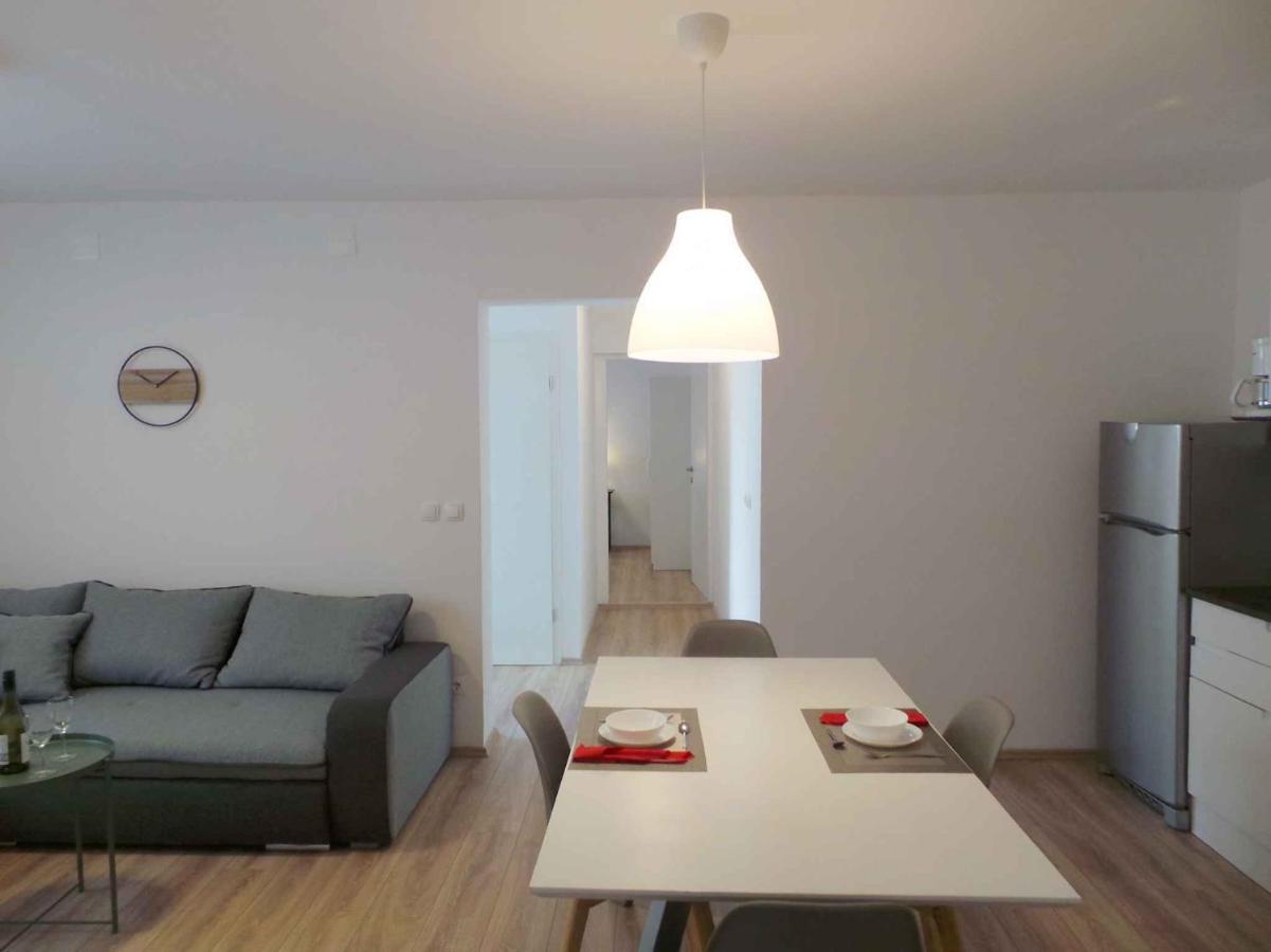 Apartments In Njivice/Insel Krk 34038 Bagian luar foto