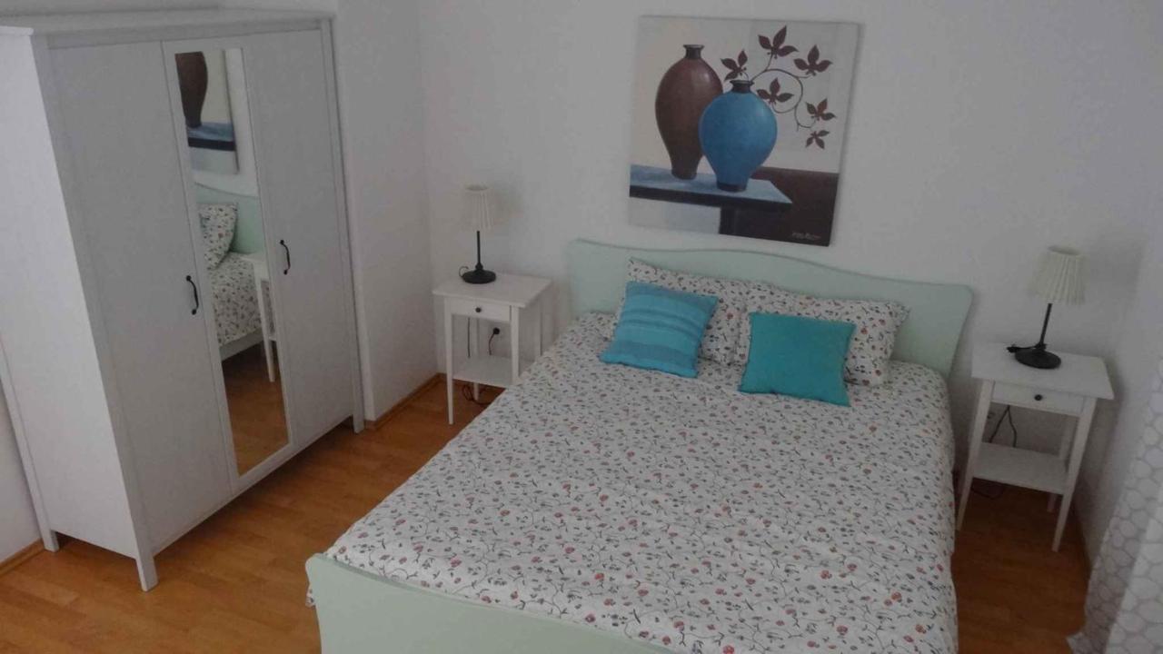 Apartments In Njivice/Insel Krk 34038 Bagian luar foto